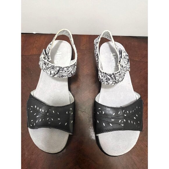 Alegria Women's Black & White Sandals With Adjustable Strap & Cutout Design Size - Picture 2 of 11
